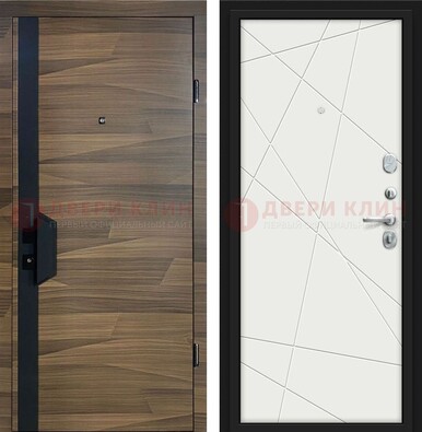 Стальная коричневая дверь МДФ c черной вставкой ДМ-267 в Мурманске