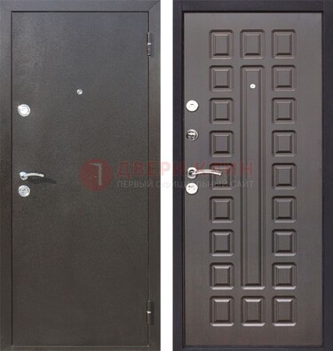 Коричневая железная дверь с порошковым окрасом ДП-63 в Мурманске