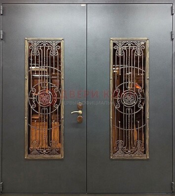 Входная металлическая парадная дверь со стеклом и ковкой ДПР-81 в Мурманске