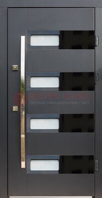 Черная стальная дверь МДФ хайтек со стеклом ДС-16 в Мурманске