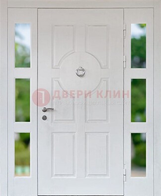 Белая стальная дверь со стеклом и фрамугами ДС-20 в Мурманске