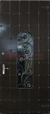 Высокая железная дверь со стеклом и ковкой ДСК-15 в Мурманске