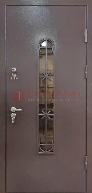 Металлическая дверь Порошок с небольшим стеклом и ковкой ДСК-282 в Мурманске