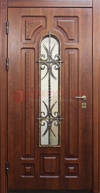 Тяжелая стальная дверь со стеклом и ковкой ДСК-42 в Мурманске