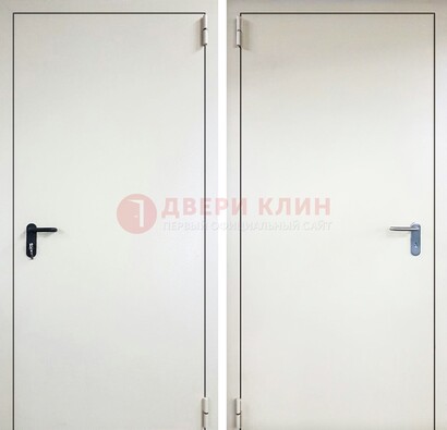 Белая железная противопожарная дверь ДТ-16 в Мурманске