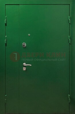 Зеленая распашная тамбурная дверь Порошок ДТМ-47 в Мурманске