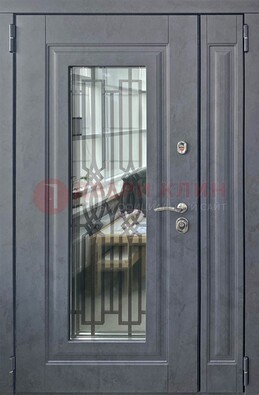 Серая стальная дверь Винорит со стеклом и ковкой ПЛ-29 в Мурманске