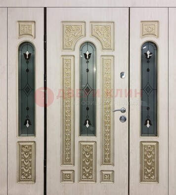 Светлая железная дверь с МДФ и витражом ВЖ-34 в Мурманске